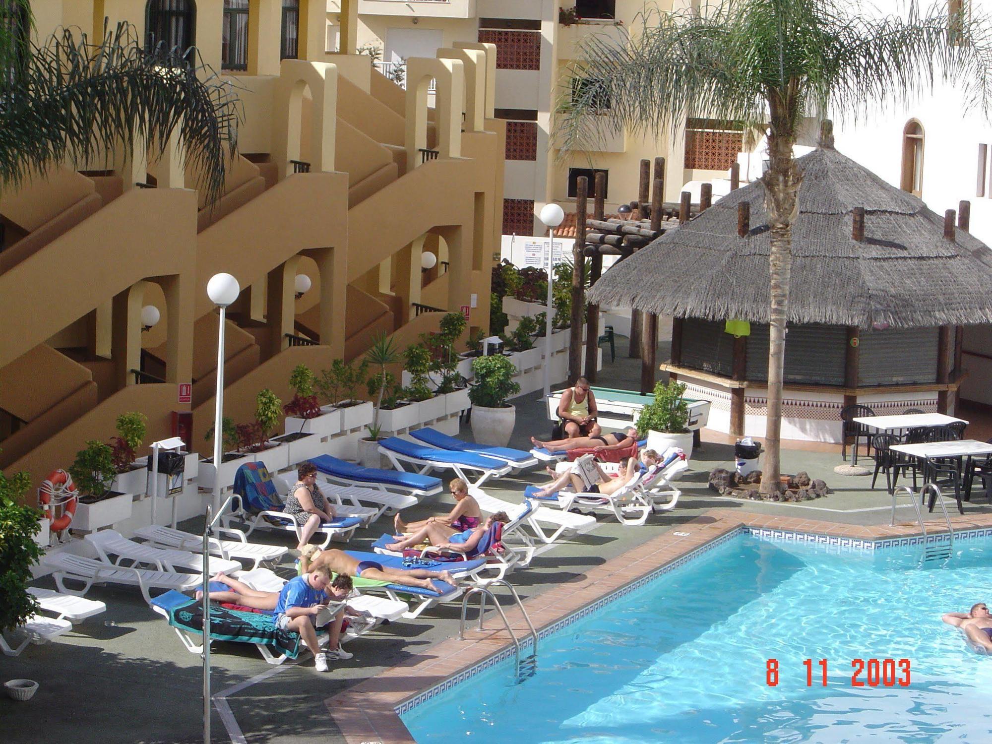 Playaolid All Inclusive 阿德耶 外观 照片